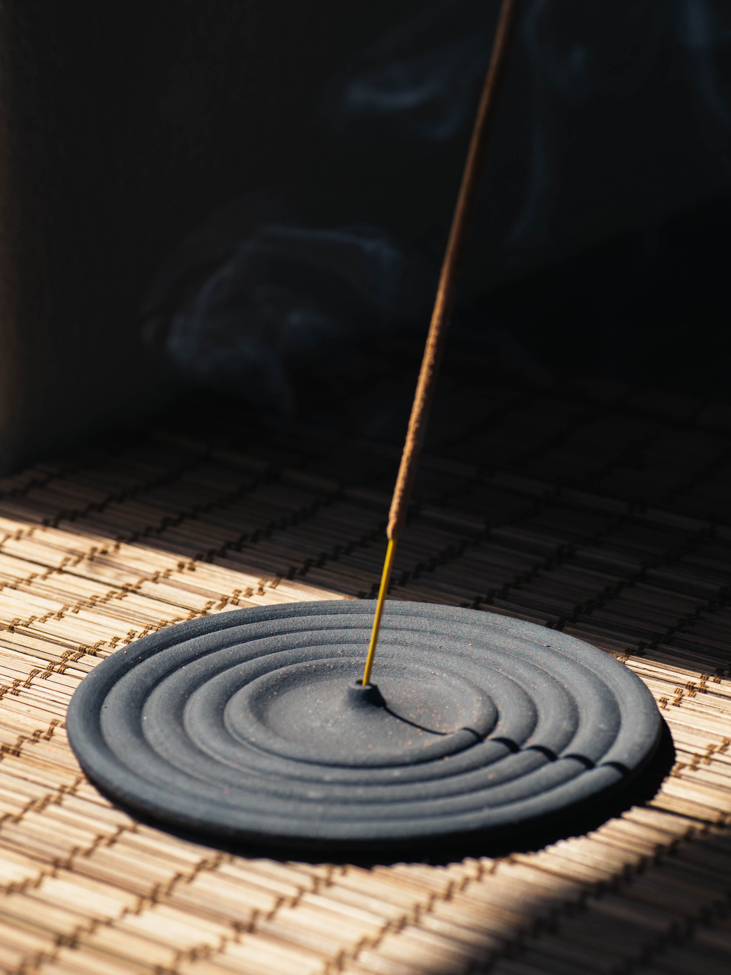 Droplet Incense Holder | ZZIEE Ceramics