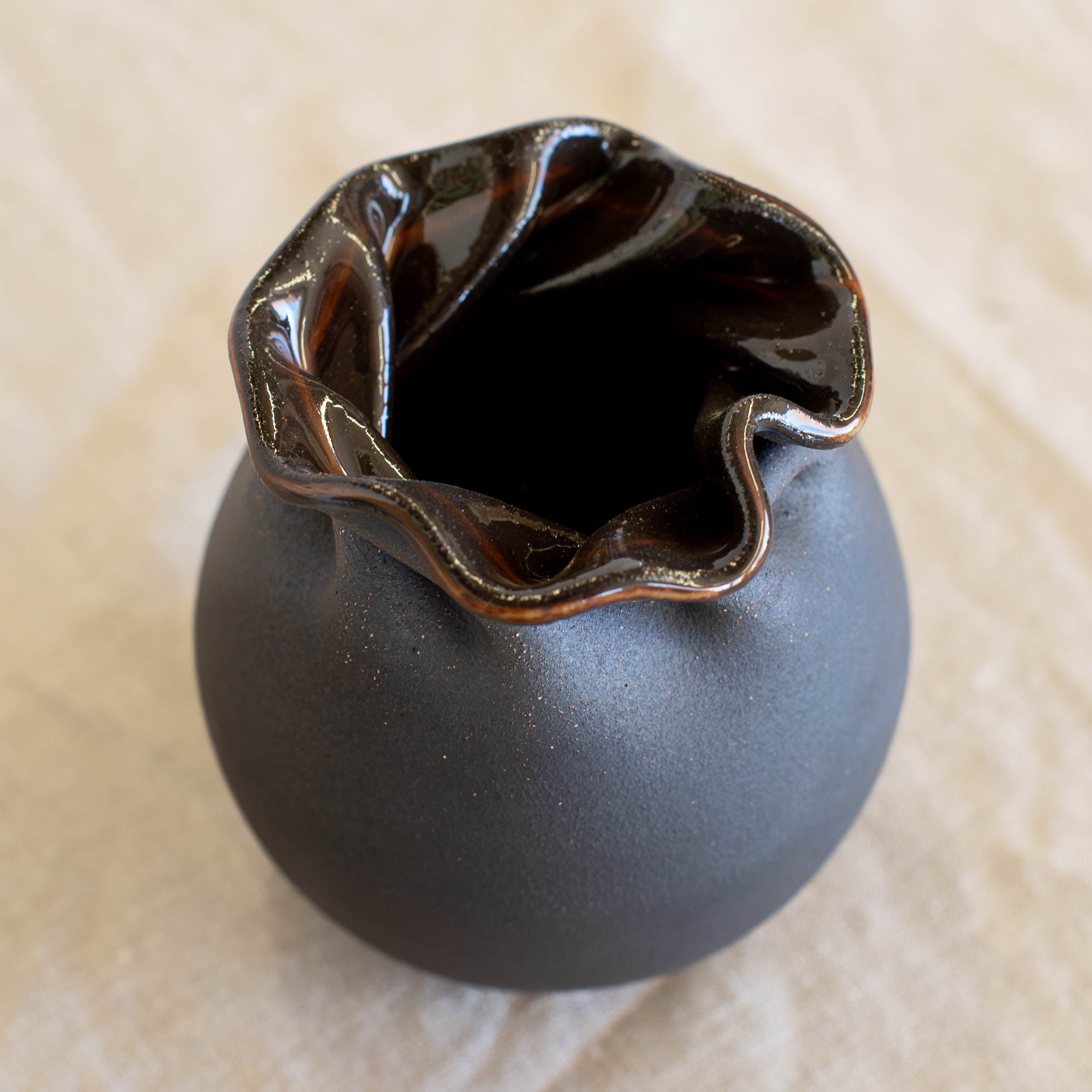 Ripple Bud Vase | ZZIEE Ceramics