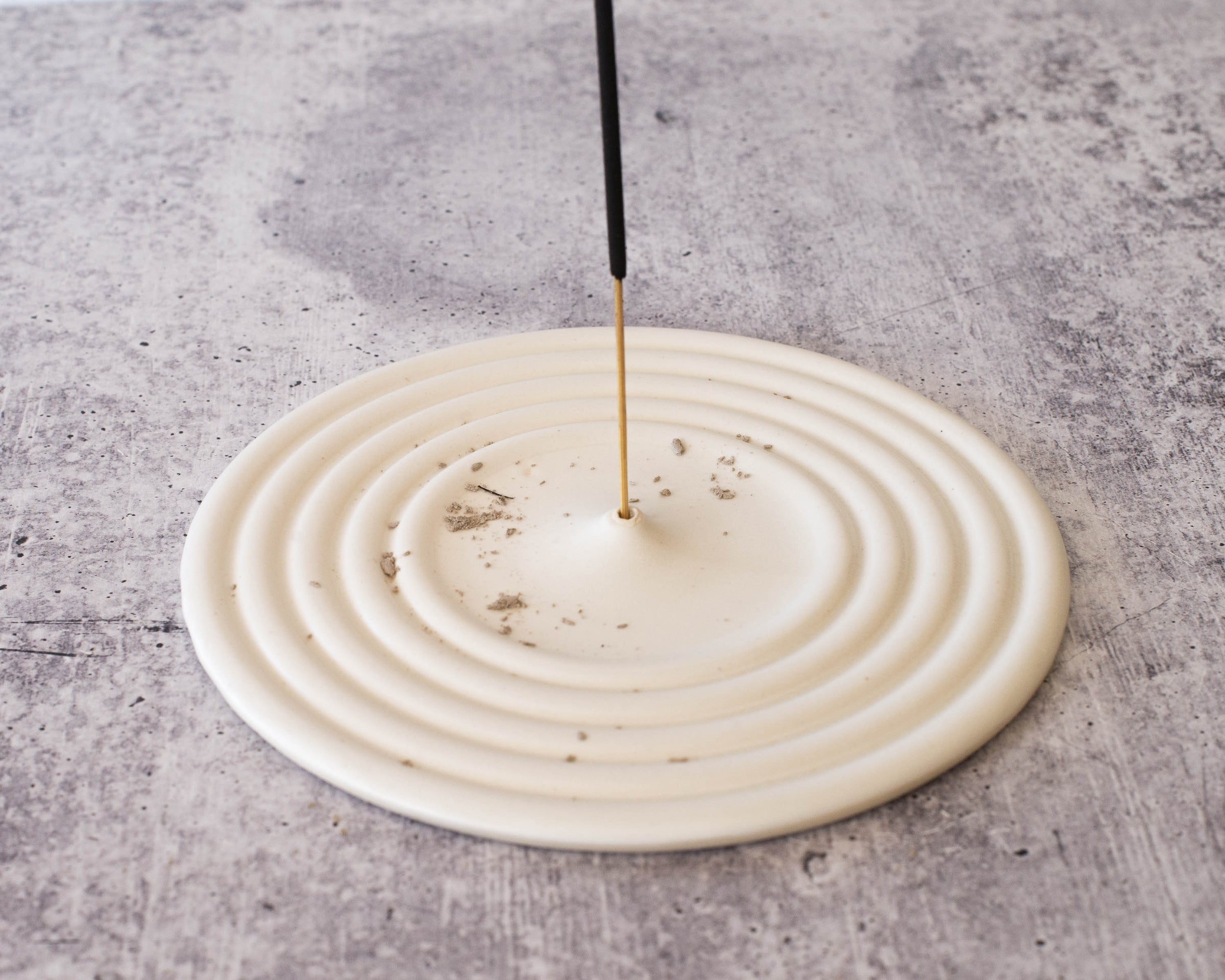 Droplet Incense Holder | ZZIEE Ceramics